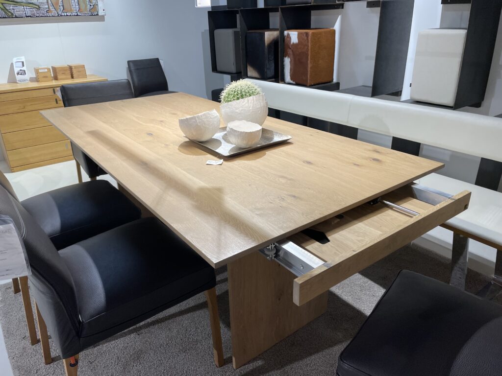 Esstisch Werra - Eiche massiv Esstisch Werra - Eiche massiv