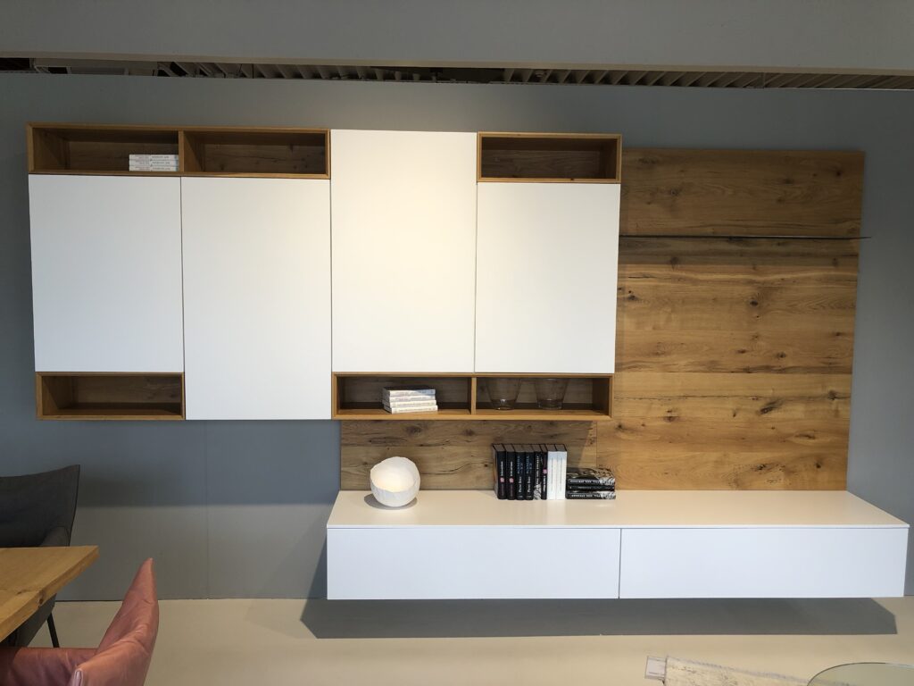 Wohnwand K1 - Lack Weiß Wohnwand K1 - Lack Weiß